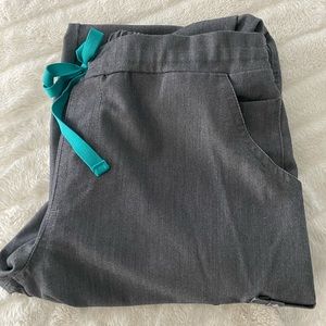 [Figs] Graphite Yola Scrub Pants